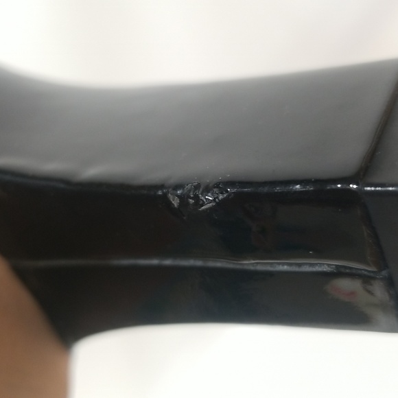 Taryn Rose Chloris Cap Toe Pumps Size 7.5M - Picture 9 of 9